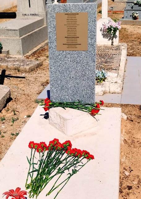 Placa homenaje a los deportados de Torrubia del Campo